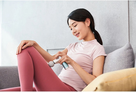 Mini-Muskelmassage-Pistole Taschenfaszialspeicher-Vibration für tiefe Gewebeentlastung