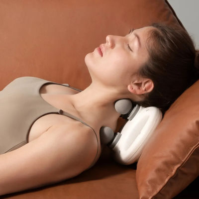 Vierköpfiger elektrischer Fasziengewehrmassager mit Vibrationsfunktion 22X20X10 cm 5 Geschwindigkeitsstufen